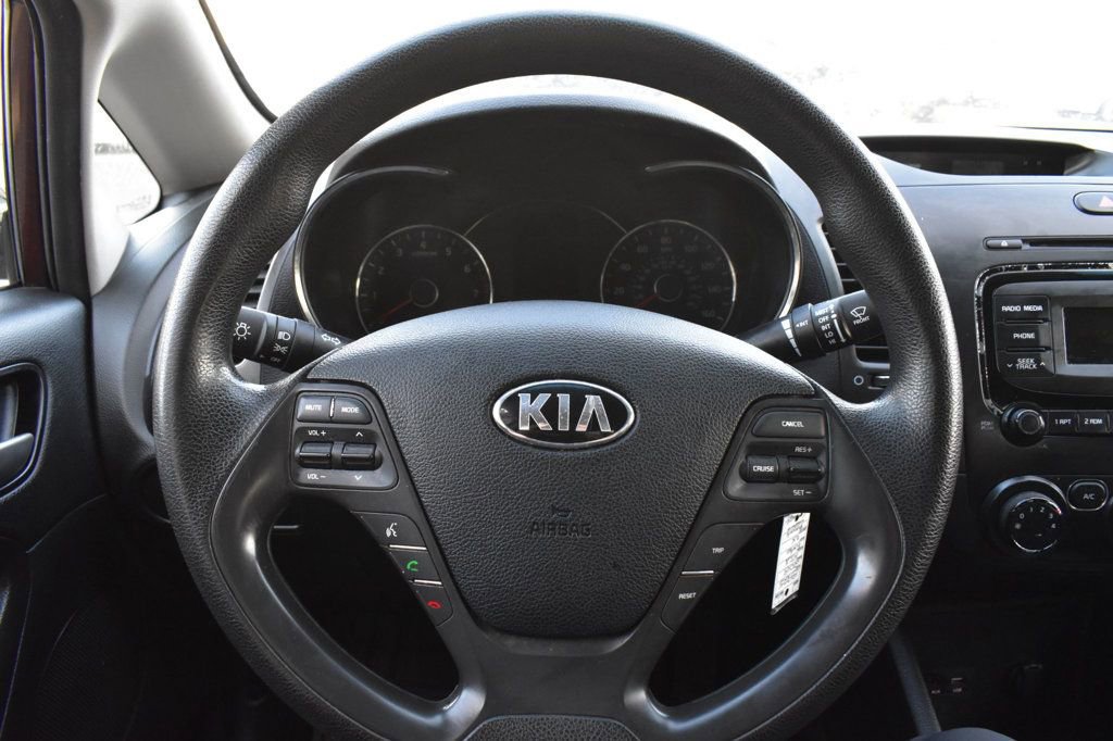 Used 2018 Kia Forte LX image 25