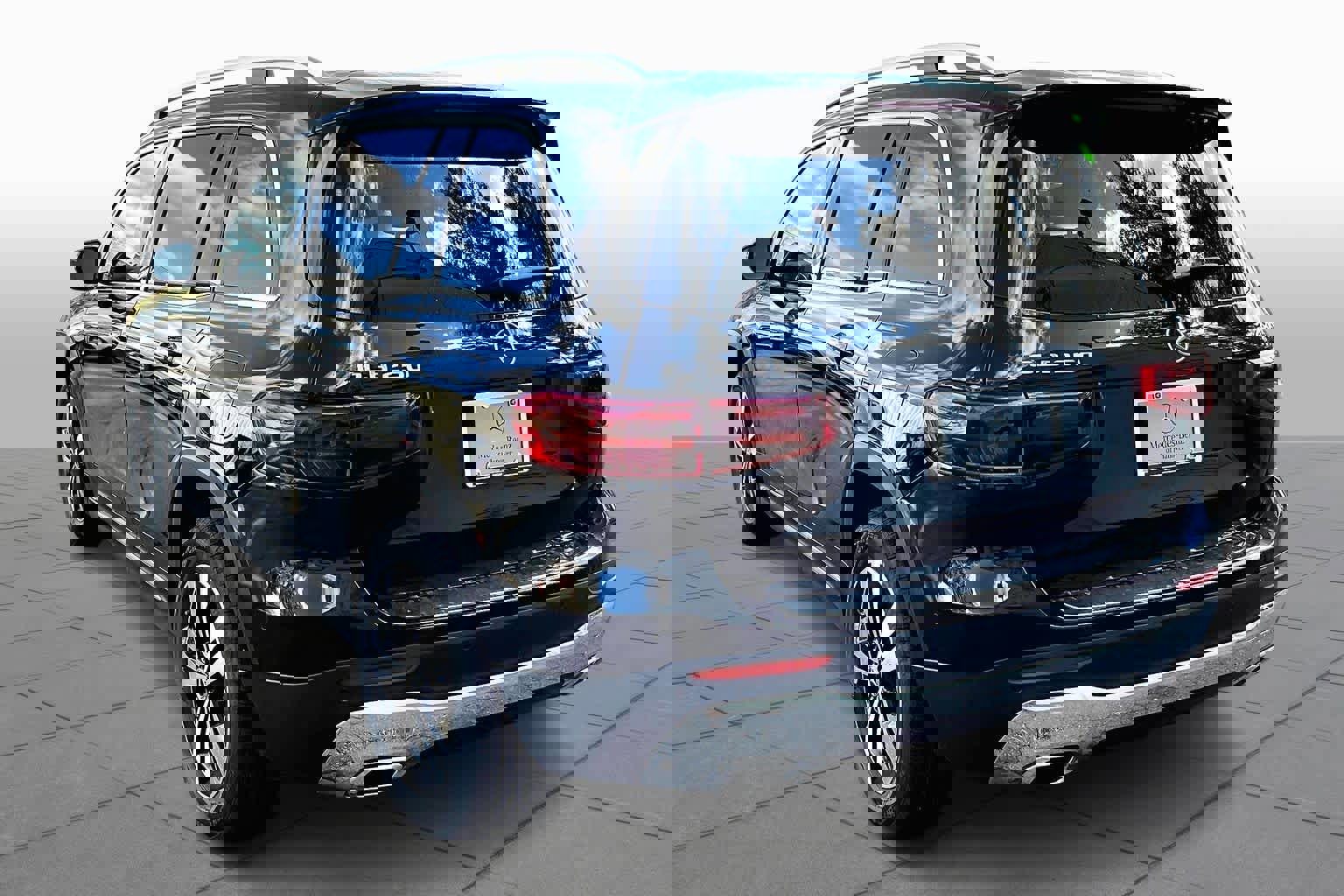 New 2026 Mercedes-Benz GLB 250 4MATIC image 4