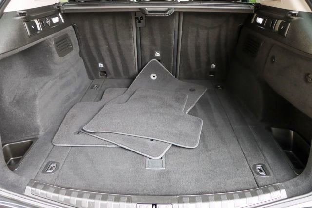 Used 2018 Alfa Romeo Stelvio AWD image 16