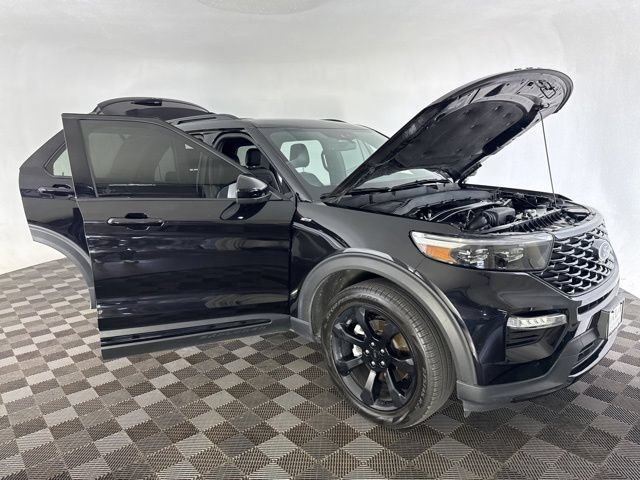 Used 2024 Ford Explorer ST-Line w/ Class IV Trailer Tow Package AWD/4WD image 14