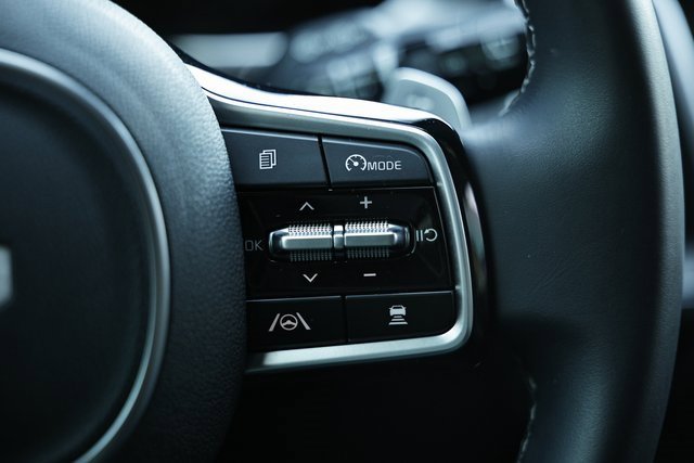 Used 2023 Kia Sorento EX image 32