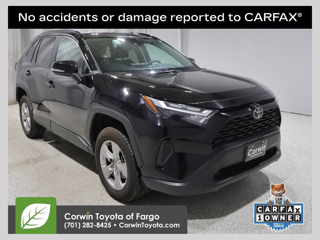 Used 2025 Toyota RAV4 XLE FWD image 1