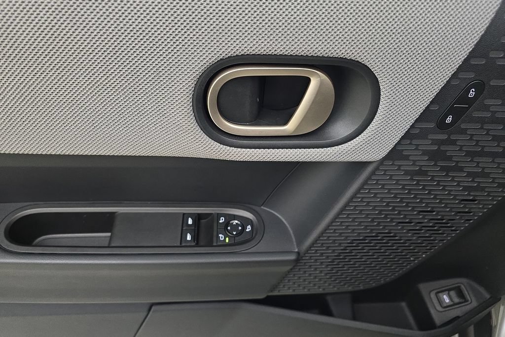 Certified 2025 MINI Cooper S FWD image 14