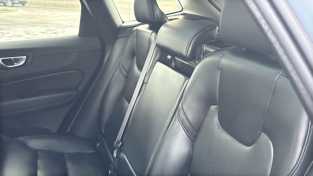 Certified 2024 Volvo XC60 B5 Core w/ Protection Package Premier image 26