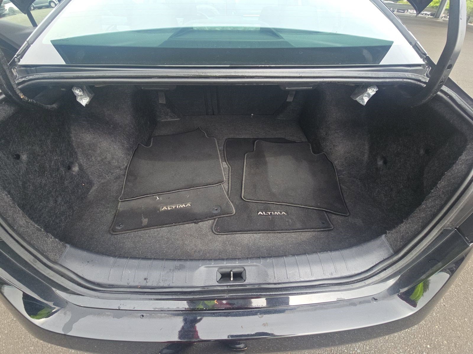 Used 2023 Nissan Altima 2.5 S FWD image 13