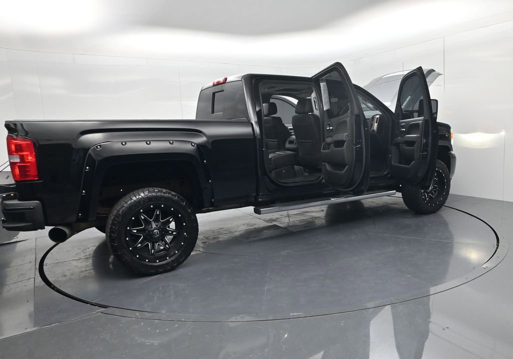 Used 2018 GMC Sierra 2500 Denali w/ Duramax Plus Package AWD/4WD image 72