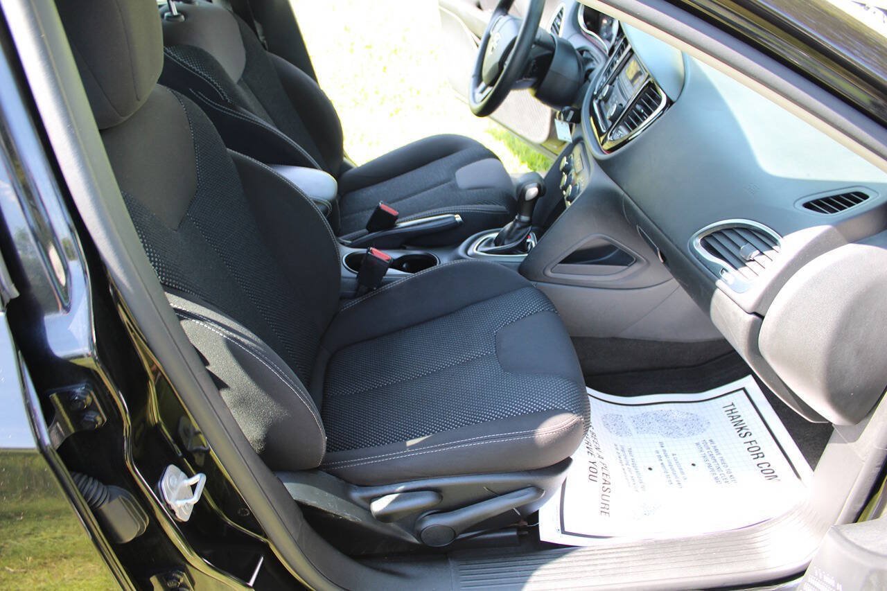Used 2015 Dodge Dart SXT FWD image 39