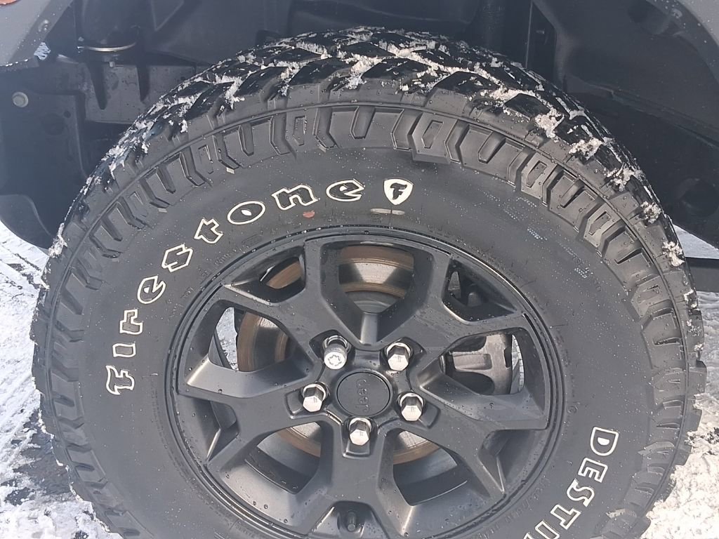 Used 2023 Jeep Wrangler Willys image 13