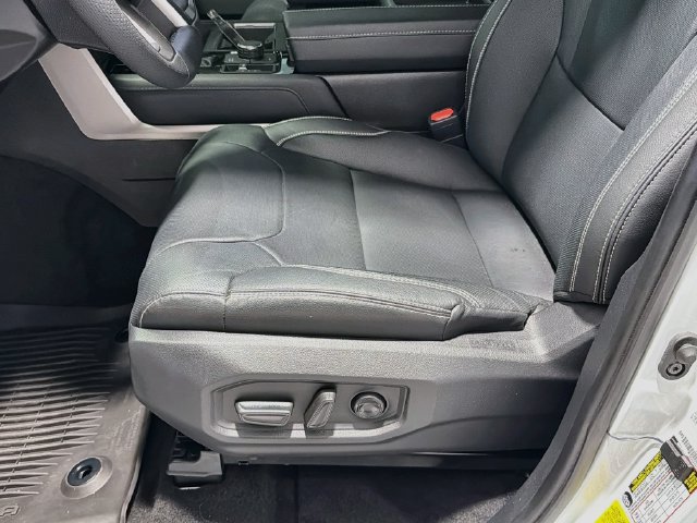 Used 2026 Toyota Tundra Limited w/ TRD Off-Road Package AWD/4WD image 17