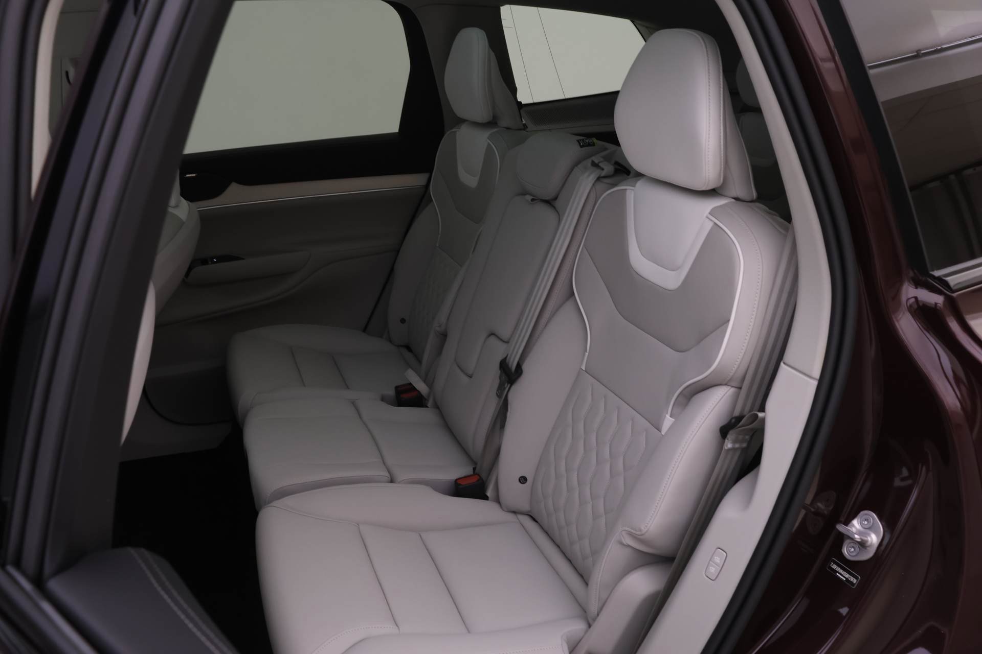 New 2025 Volvo EX90 Plus image 10