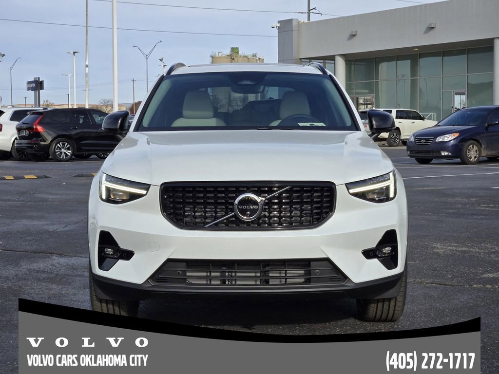 New 2026 Volvo XC40 B5 Plus w/ Protection Package Premier video 2