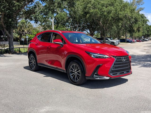 Used 2025 Lexus NX 250 FWD w/ Towing Package (2000 Lbs) image 3