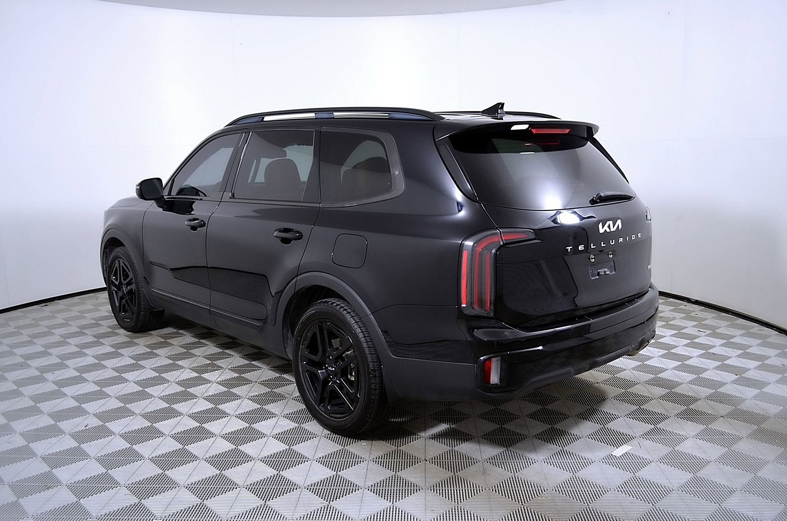 Used 2024 Kia Telluride EX X-Line AWD/4WD image 9