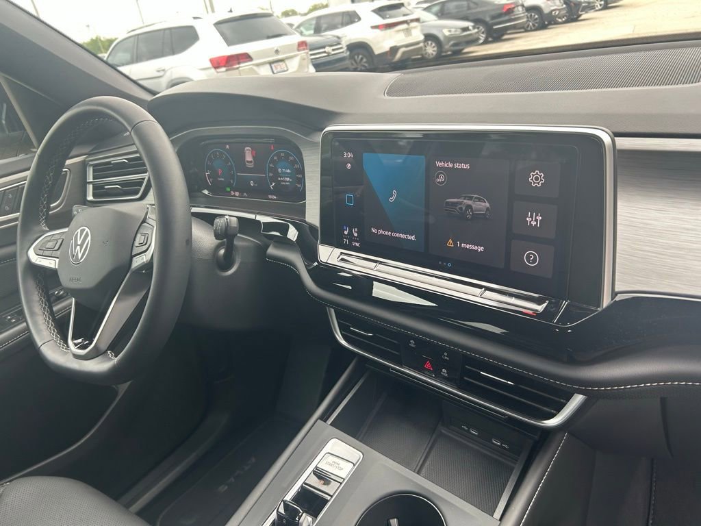 Certified 2024 Volkswagen Atlas Cross Sport SE image 37
