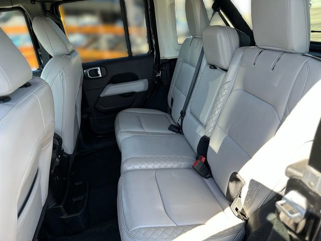 Used 2022 Jeep Wrangler Unlimited Sahara AWD/4WD image 26