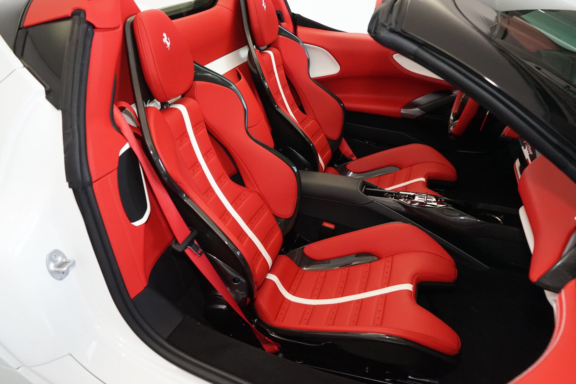 Used 2025 Ferrari SF90 Spider AWD/4WD image 17
