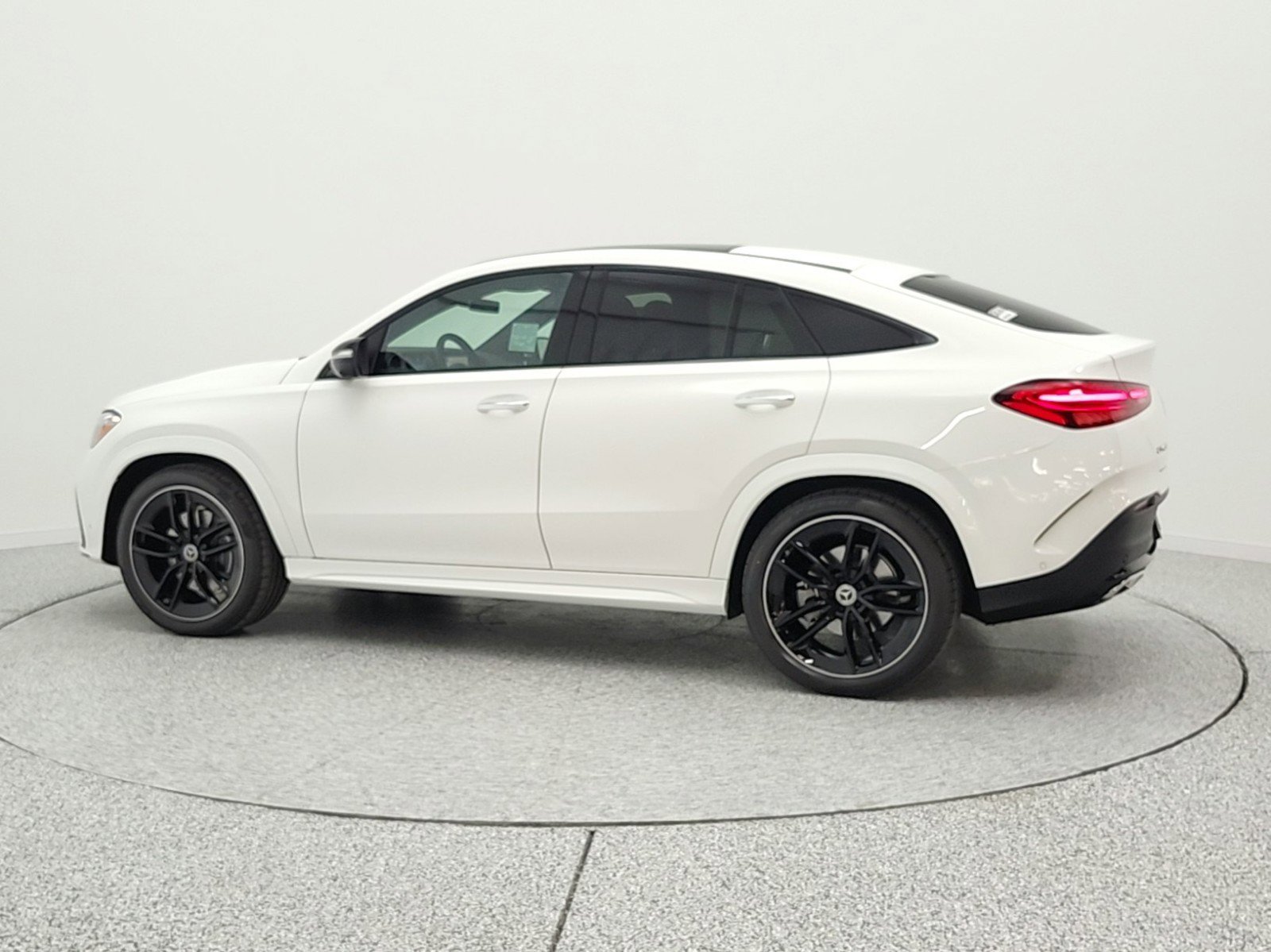 New 2026 Mercedes-Benz GLE 450 4MATIC Coupe image 8