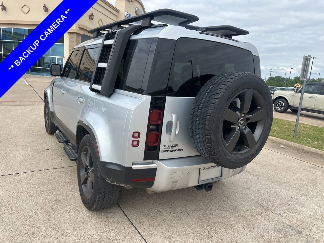 Used 2024 Land Rover Defender 110 S AWD/4WD image 9