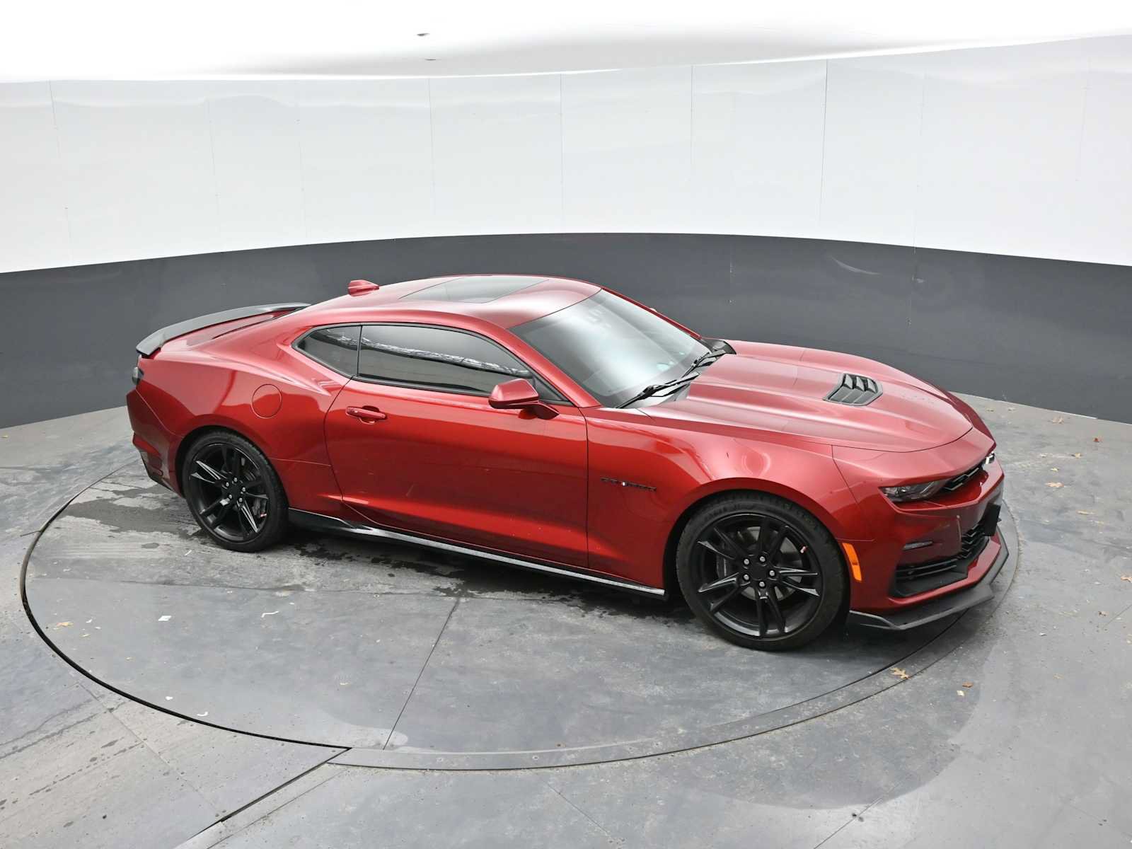 Used 2022 Chevrolet Camaro SS RWD image 19