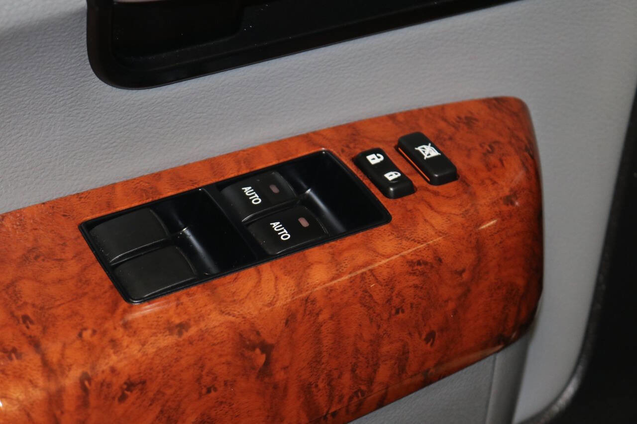 Used 2020 Toyota Sequoia Platinum image 69