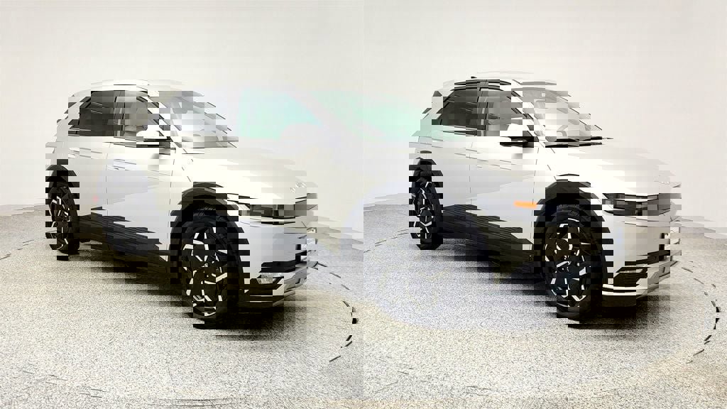 Used 2023 Hyundai Ioniq 5 SEL AWD/4WD image 3