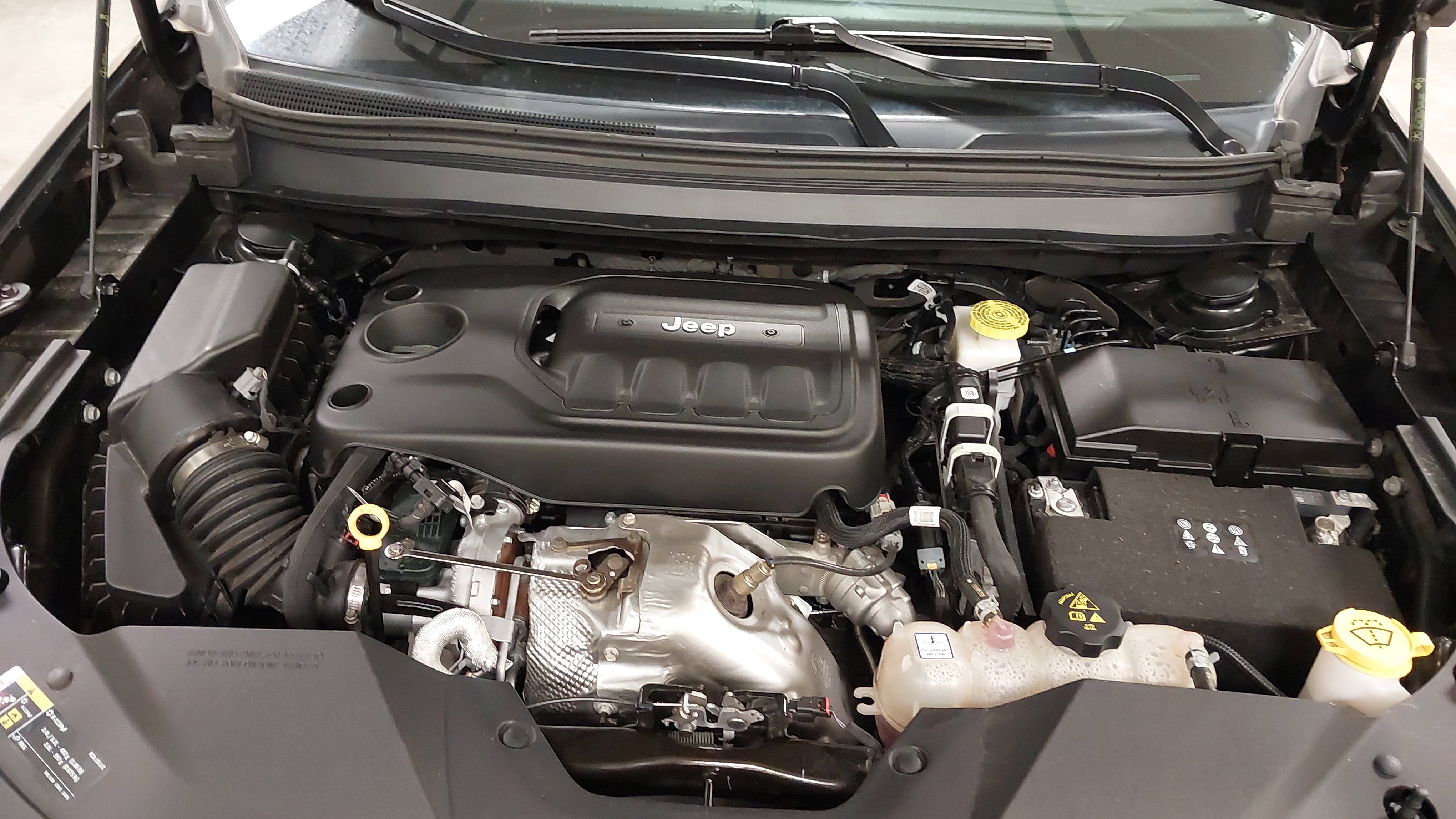 Used 2022 Jeep Cherokee Limited image 30