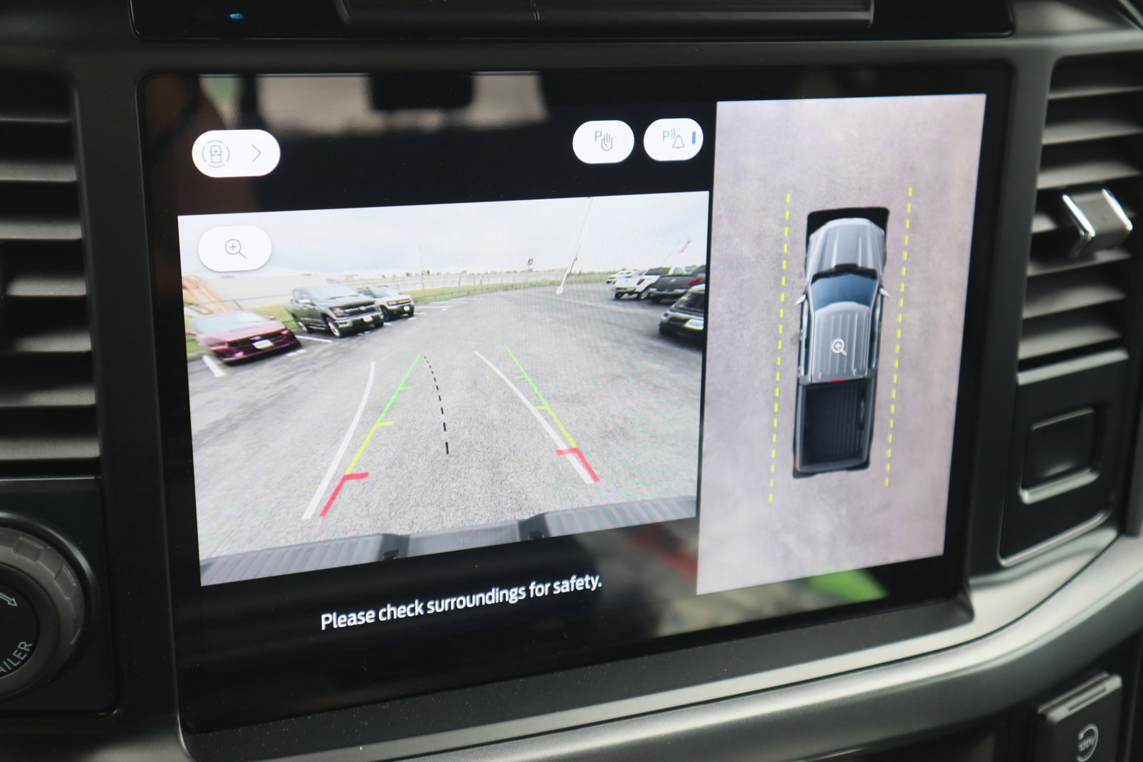 New 2025 Ford F150 XLT w/ Equipment Group 302A MID image 29