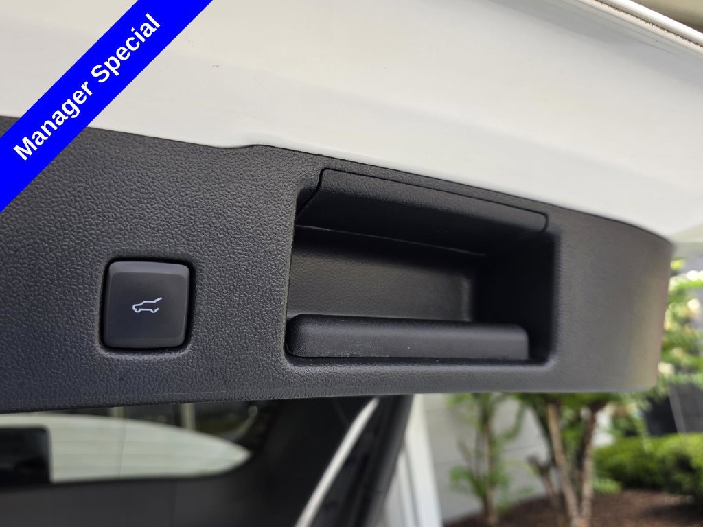 Used 2022 Ford Escape SEL FWD image 13