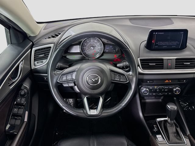 Used 2018 MAZDA MAZDA3 Touring FWD image 23