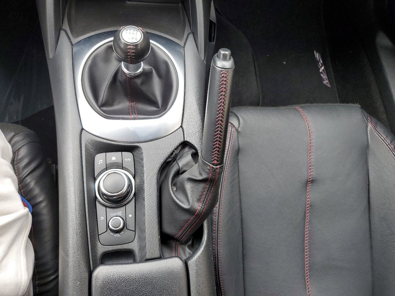 Used 2016 MAZDA MX-5 Miata Grand Touring image 3