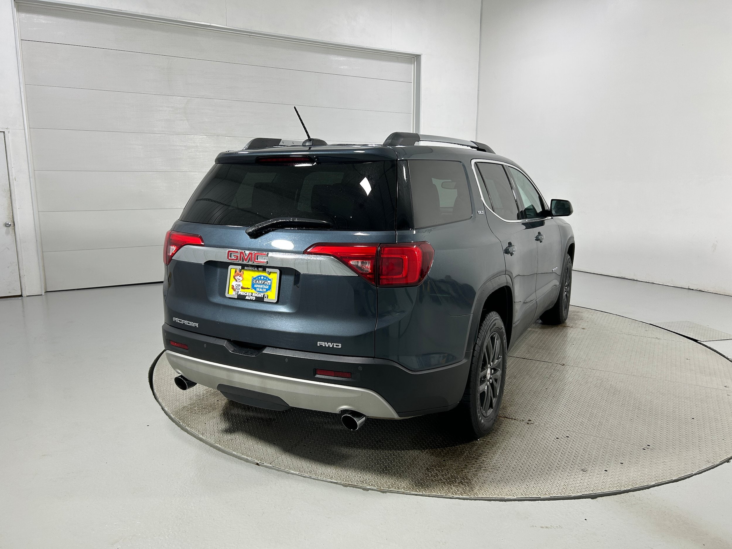 Used 2019 GMC Acadia SLT AWD/4WD image 39