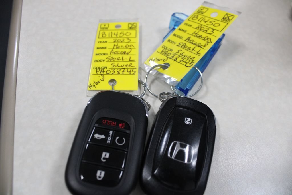 Used 2023 Honda Accord Sport image 31