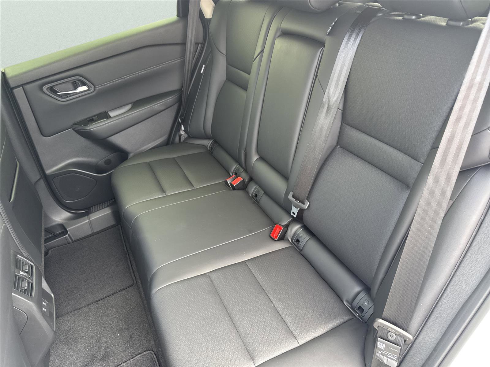 New 2026 Nissan Rogue SV AWD/4WD image 33