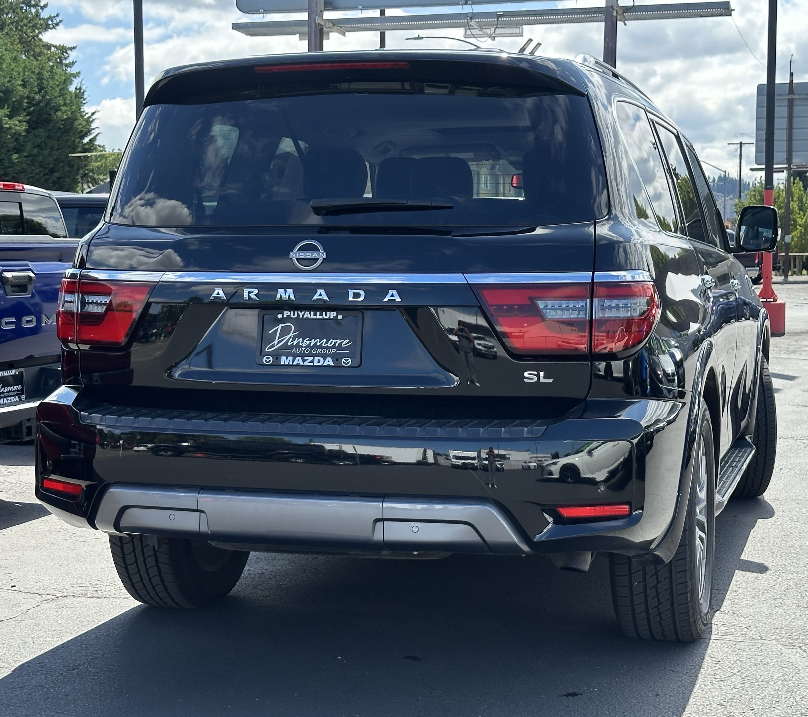 Used 2023 Nissan Armada SL image 6