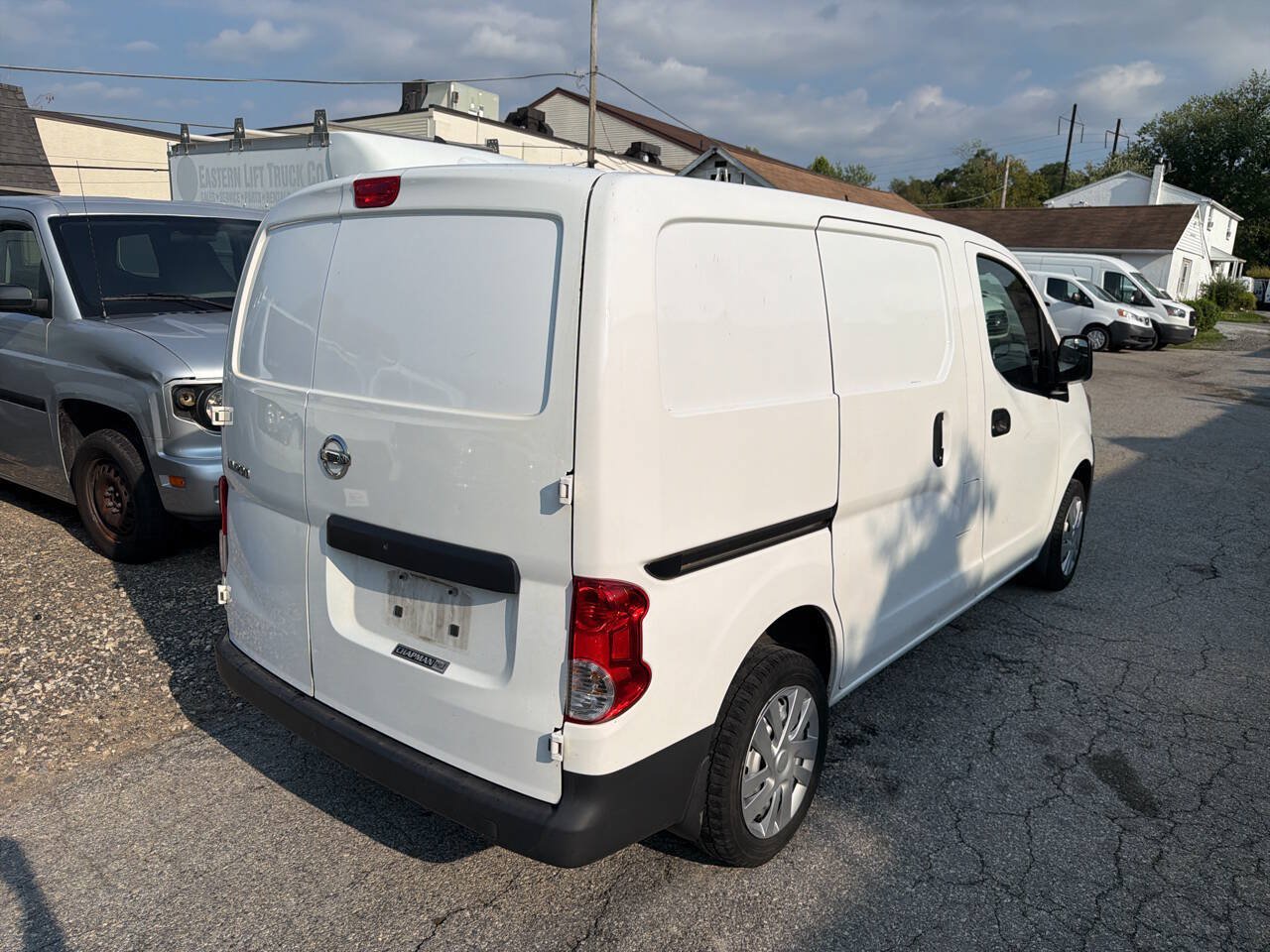 Used 2018 Nissan NV200 S FWD image 10