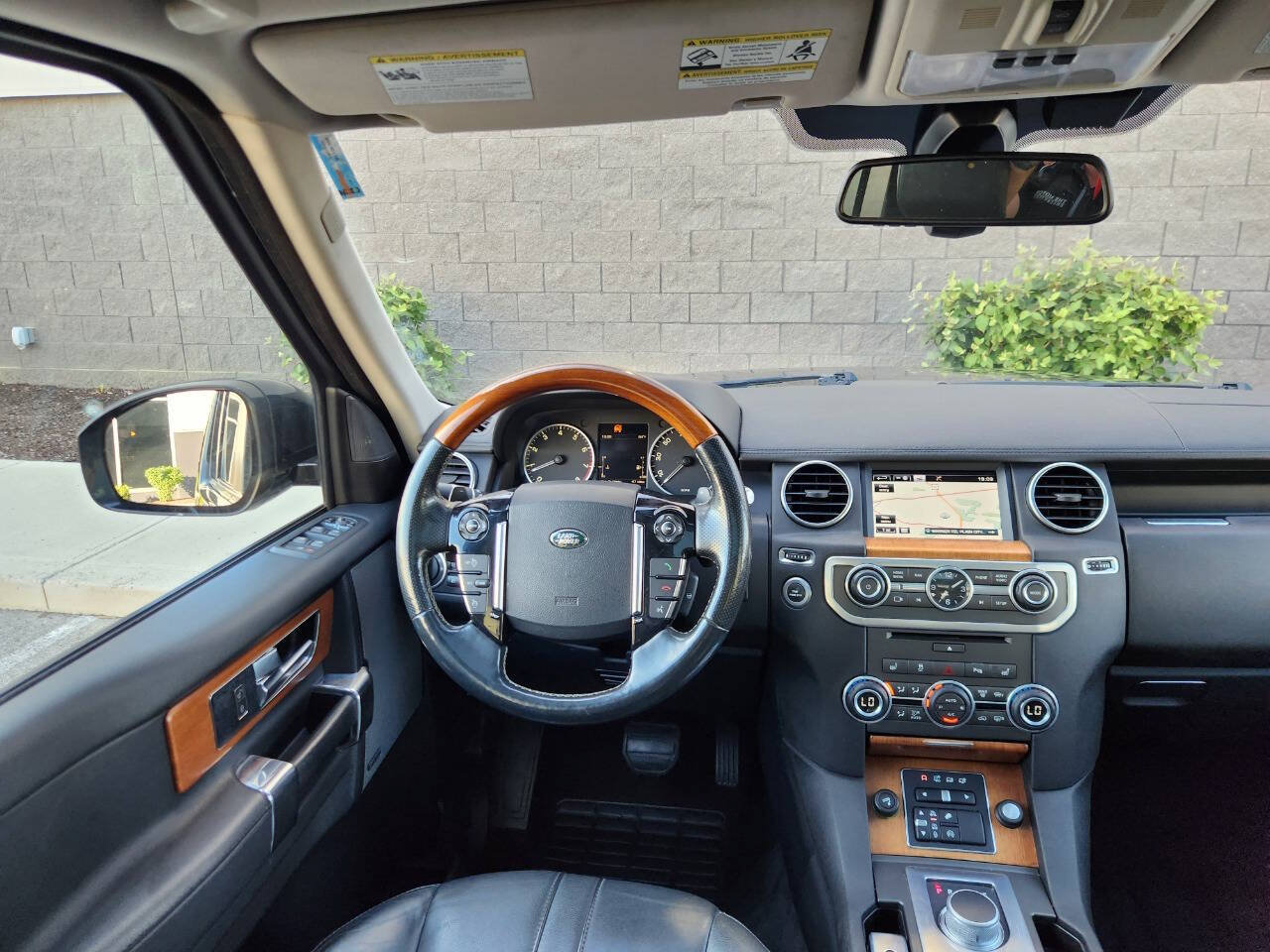 Used 2015 Land Rover LR4 HSE AWD/4WD image 20