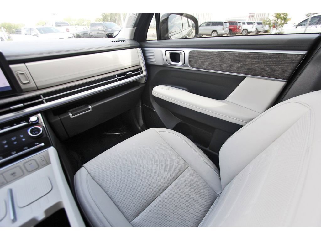 Used 2024 Hyundai Santa Fe Calligraphy image 8