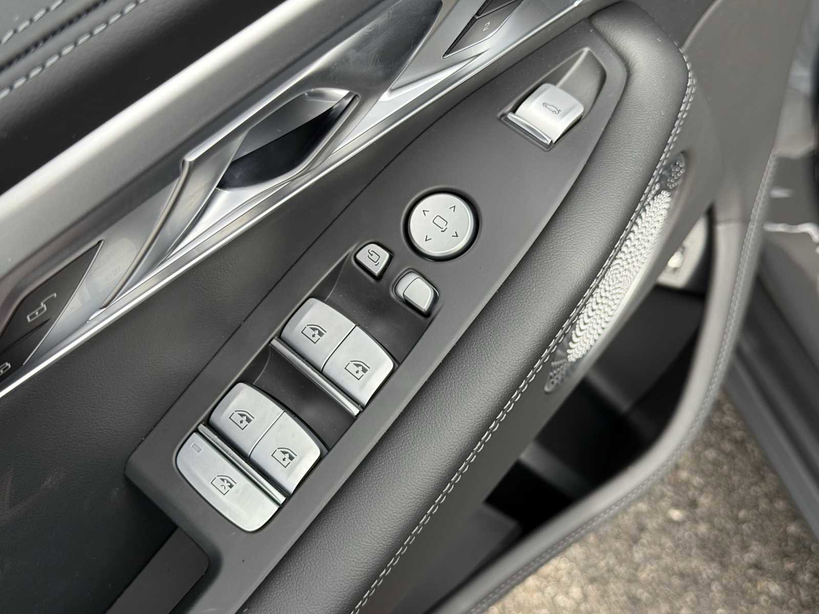 New 2026 BMW XM Label Red image 15