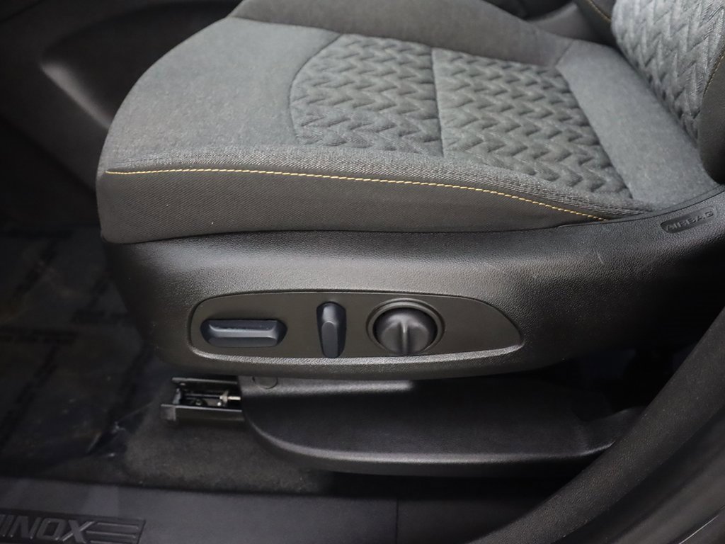 Used 2023 Chevrolet Equinox LT image 29