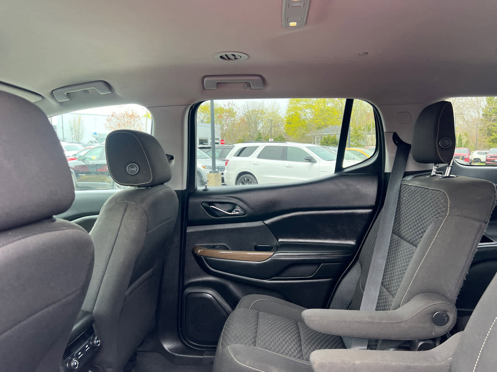 Used 2018 GMC Acadia SLE w/ Driver Alert Package I AWD/4WD image 29