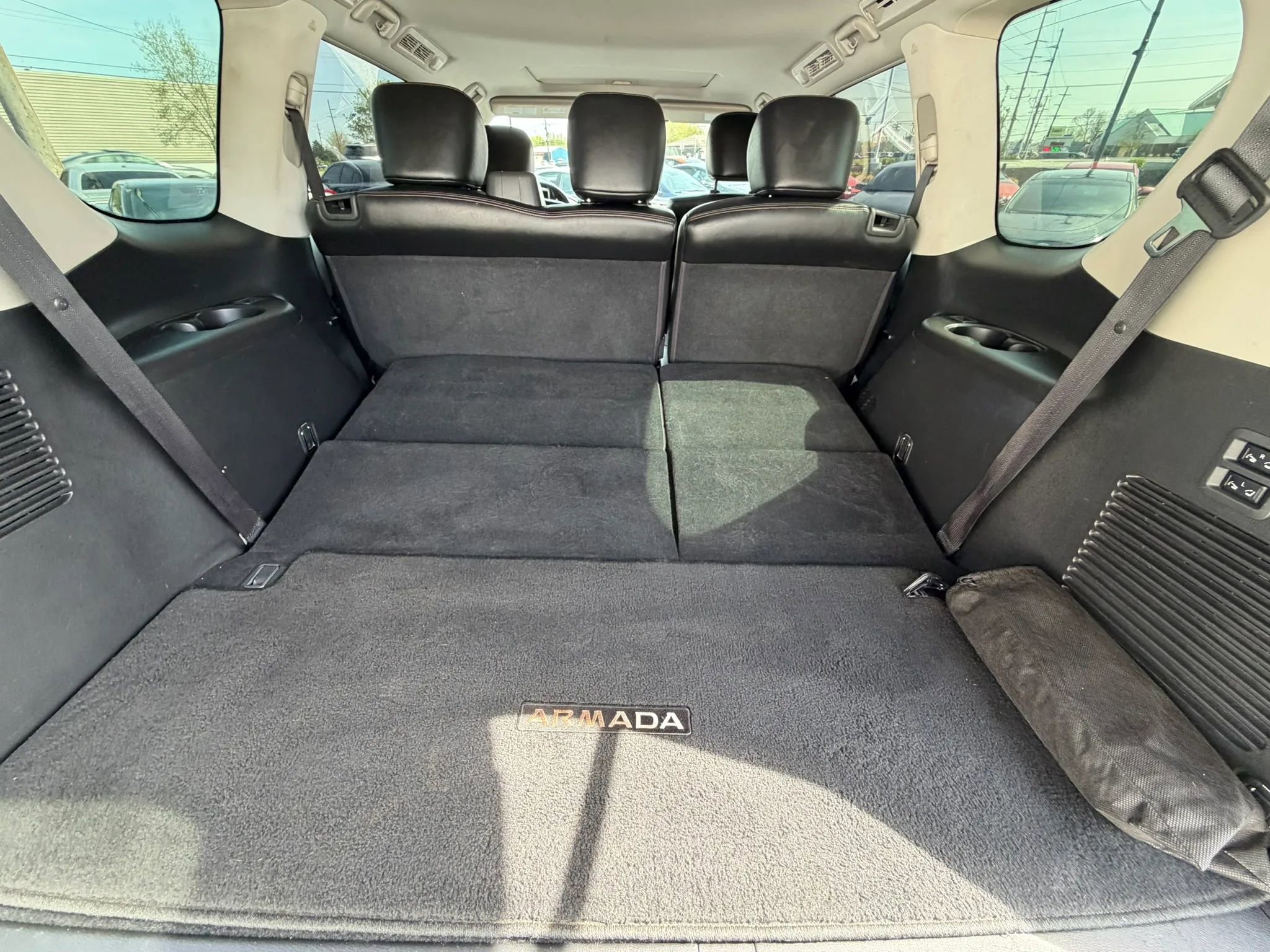 Used 2018 Nissan Armada SL w/ Moonroof Package image 18