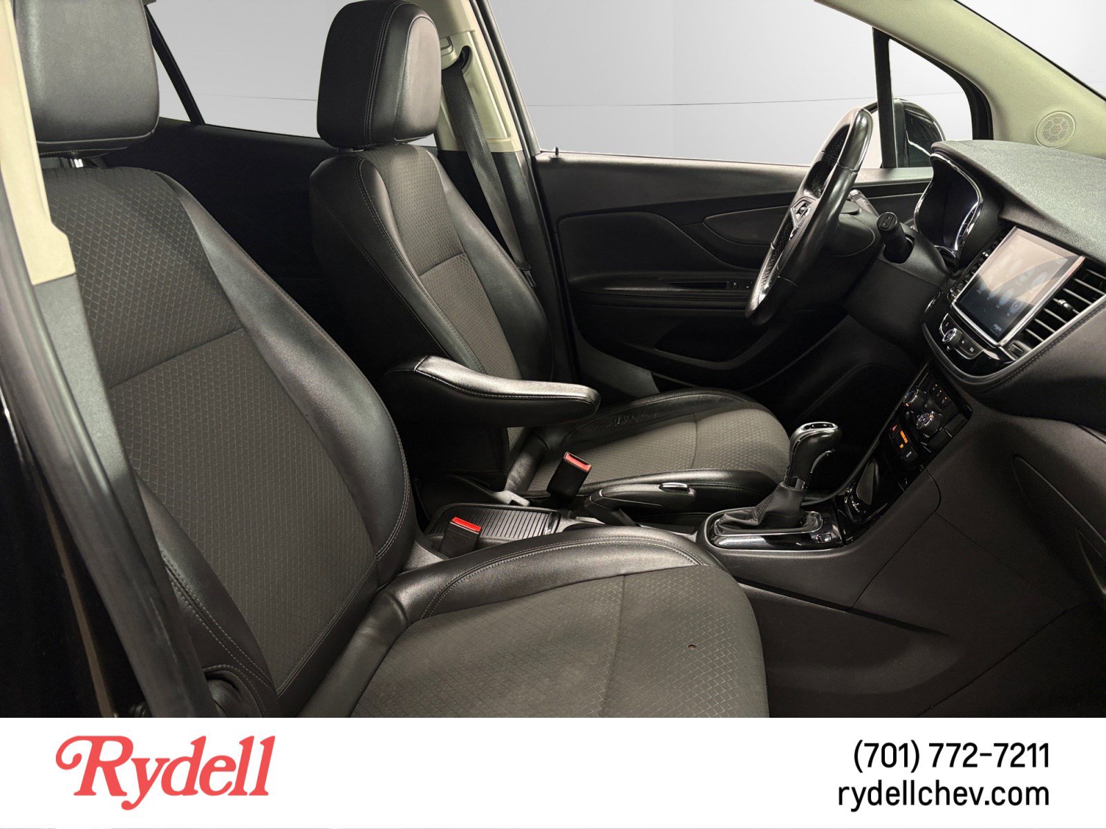 Used 2018 Buick Encore Preferred AWD/4WD image 16