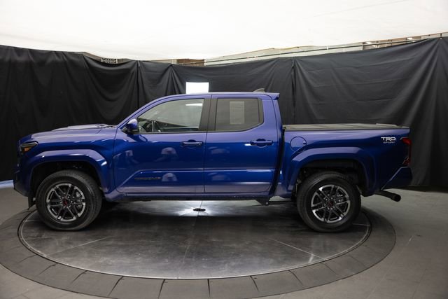 Used 2025 Toyota Tacoma TRD Sport image 7