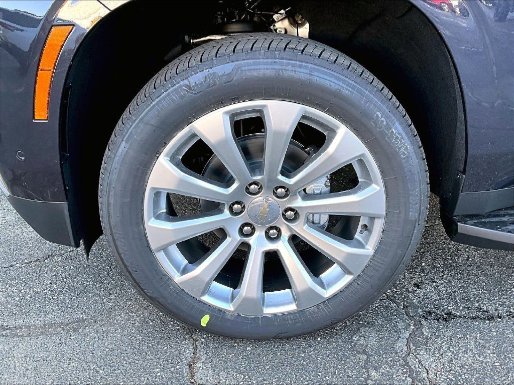 New 2026 Chevrolet Tahoe Premier w/ Sun And Tow Package AWD/4WD image 8