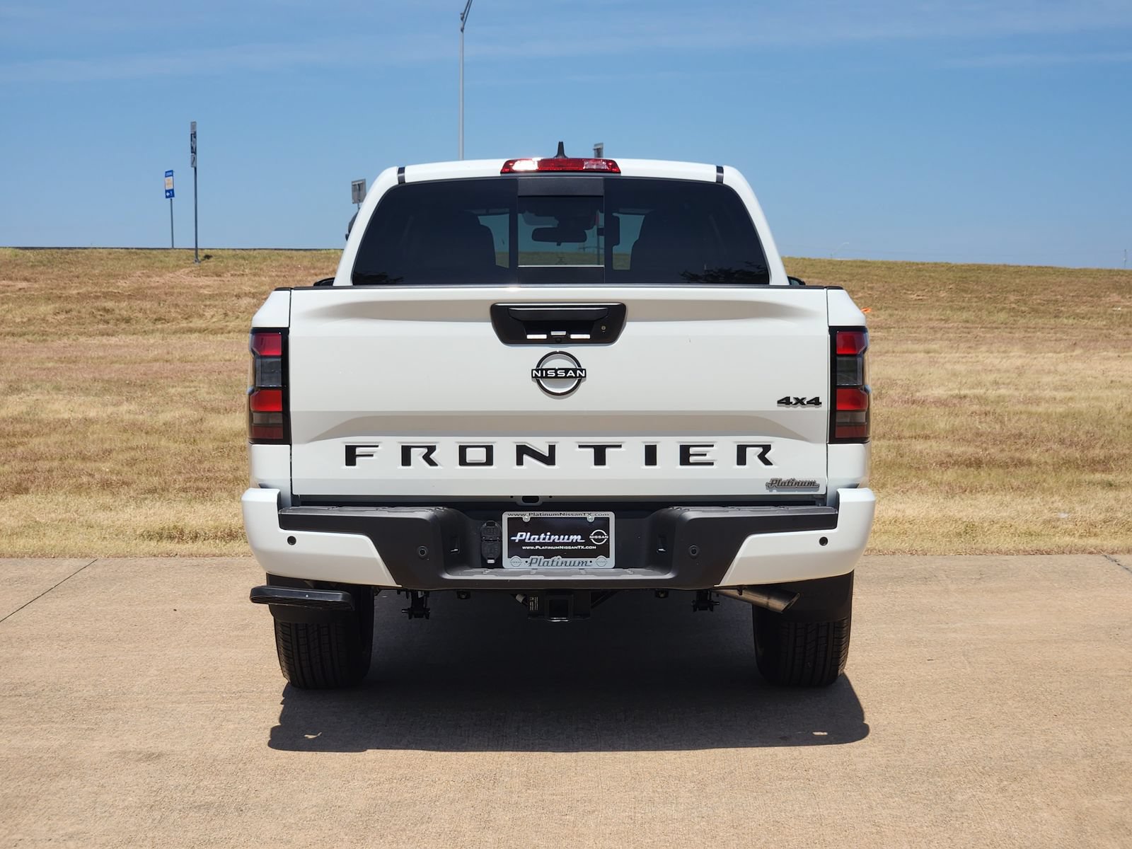 New 2026 Nissan Frontier SV w/ All-Weather Content Package AWD/4WD image 8