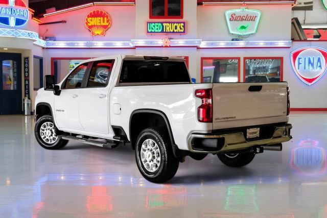 Used 2026 Chevrolet Silverado 2500 LT AWD/4WD image 4