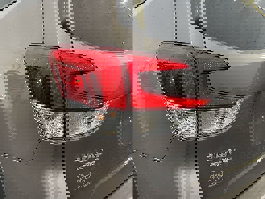 Used 2024 Subaru Forester Premium image 8