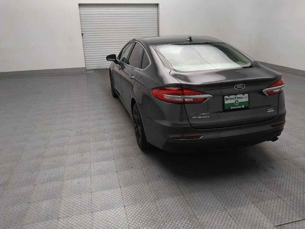 Used 2019 Ford Fusion SEL FWD image 5