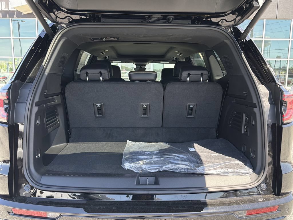New 2026 GMC Acadia Denali Ultimate FWD image 18