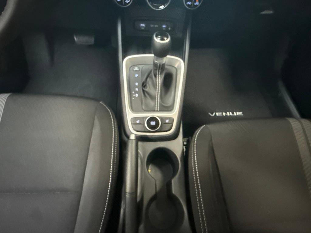 New 2026 Hyundai Venue SEL FWD image 17